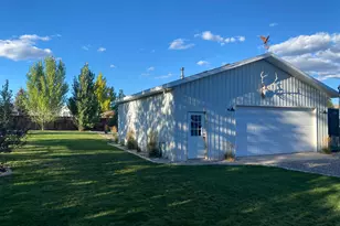 710 W 300 N, Fountain Green, UT 84632 - Photo 2