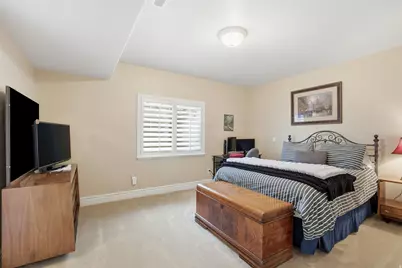 5538 S Elderberry Ct, Ogden, UT 84403 - Photo 30