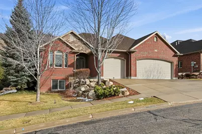 5538 S Elderberry Ct, Ogden, UT 84403 - Photo 2