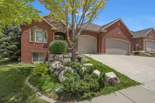 5538 S Elderberry Ct, Ogden, UT 84403 - Photo 2