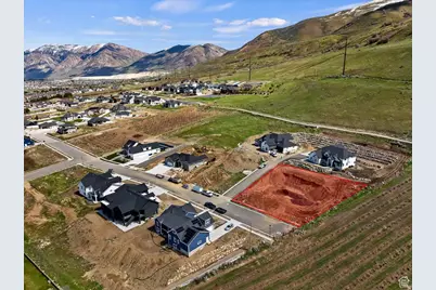 2049 S 100 W #8, Perry, UT 84302 - Photo 2