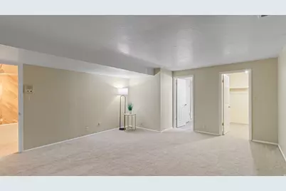 6587 S 1570 E, Murray, UT 84121 - Photo 28