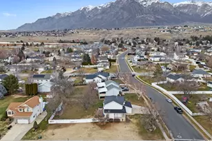 3303 N 300 W, Pleasant View, UT 84414 - Photo 32