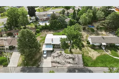 4102 Edgehill Dr, Ogden, UT 84403 - Photo 2