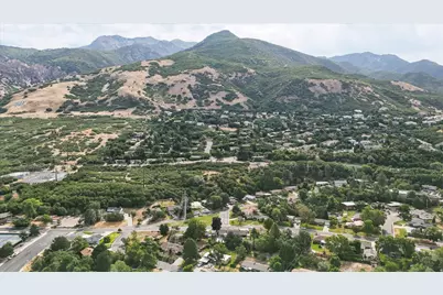 4102 Edgehill Dr, Ogden, UT 84403 - Photo 26