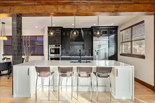 1054 E 200 S, Salt Lake City, UT 84102 - Photo 14