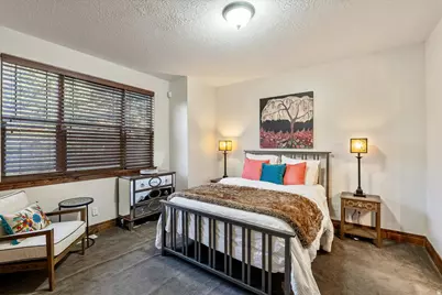 1054 E 200 S, Salt Lake City, UT 84102 - Photo 20