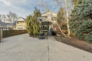 1054 E 200 S, Salt Lake City, UT 84102 - Photo 46