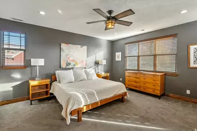 1054 E 200 S, Salt Lake City, UT 84102 - Photo 28