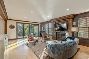 1054 E 200 S, Salt Lake City, UT 84102 - Photo 6