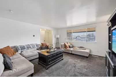 1896 Cliff Pl, Layton, UT 84041 - Photo 4