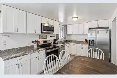 1896 Cliff Pl, Layton, UT 84041 - Photo 8