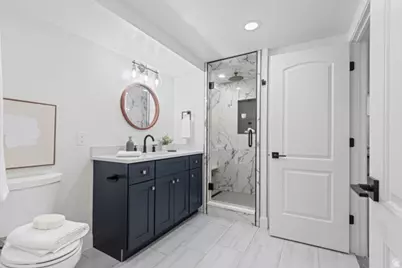 6607 S 2300 E, Cottonwood Heights, UT 84121 - Photo 16