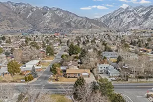 6607 S 2300 E, Cottonwood Heights, UT 84121 - Photo 28