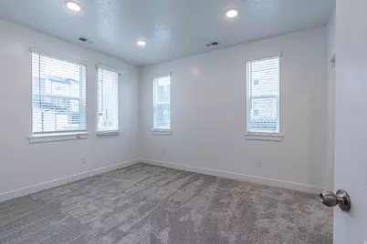 473 W 40 S #H102, Providence, UT 84332 - Photo 12