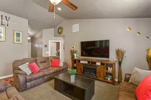 310 S Heritage Dr, Vernal, UT 84078 - Photo 6