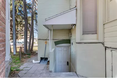 194 N 100 E, Provo, UT 84606 - Photo 16