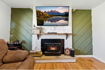 328 E Isgreen Cir, Tooele, UT 84074 - Photo 4