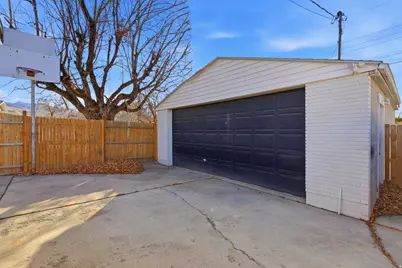 328 E Isgreen Cir, Tooele, UT 84074 - Photo 34