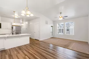 353 W 490 N, Vineyard, UT 84059 - Photo 2