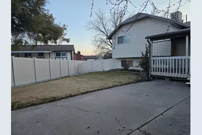 1130 N Virginia Ave, Harrisville, UT 84404 - Photo 22