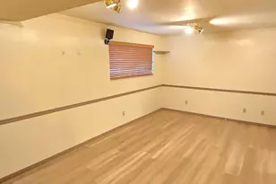 1130 N Virginia Ave, Harrisville, UT 84404 - Photo 18