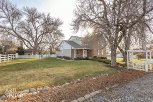 285 W Center St, Kaysville, UT 84037 - Photo 2