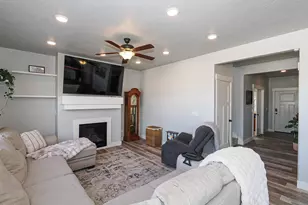 582 W Durfee St, Grantsville, UT 84029 - Photo 8