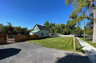 280 N Main St, Smithfield, UT 84335 - Photo 8