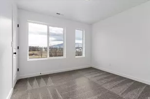 1596 E Livi Ln W, Saratoga Springs, UT 84043 - Photo 32