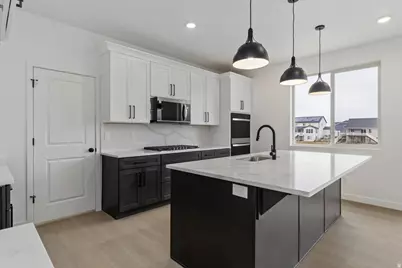 1596 E Livi Ln W #4, Saratoga Springs, UT 84043 - Photo 14