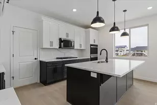 1596 E Livi Ln W, Saratoga Springs, UT 84043 - Photo 14