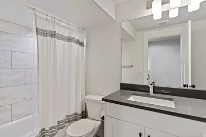 2109 W 200 N, Kaysville, UT 84037 - Photo 40