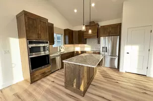 1889 N Mantle Way, Tooele, UT 84074 - Photo 4