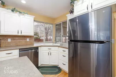 2357 E 8100 S, South Weber, UT 84405 - Photo 14
