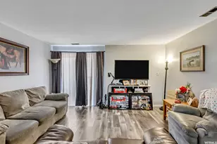 88 W 50 S, Centerville, UT 84014 - Photo 2