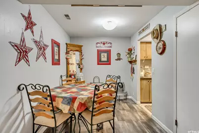 88 W 50 S #B5, Centerville, UT 84014 - Photo 4
