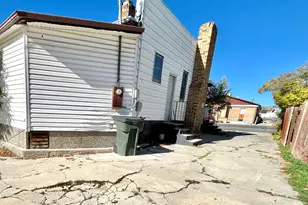 230 E 100 S, Price, UT 84501 - Photo 38