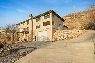 5758 S Wasatch Blvd, Holladay, UT 84121 - Photo 4
