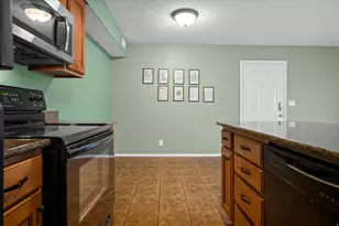 2095 S Main St, Bountiful, UT 84010 - Photo 8