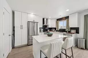 3502 S Poplar Ln, Syracuse, UT 84075 - Photo 2