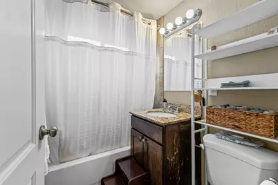 5088 S Gurene Dr, Holladay, UT 84117 - Photo 16