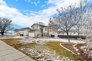 242 S 830 W, Tremonton, UT 84337 - Photo 2