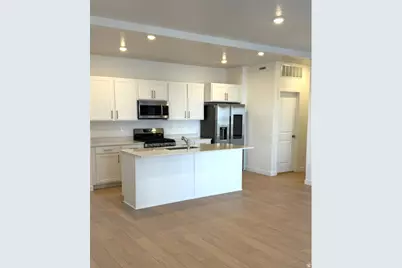 1478 W Bright Eyes Ln, Saratoga Springs, UT 84045 - Photo 2