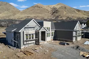 2213 E 850 S, Springville, UT 84663 - Photo 2