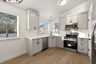 269 W Beverlee Ann Dr, Draper, UT 84020 - Photo 4