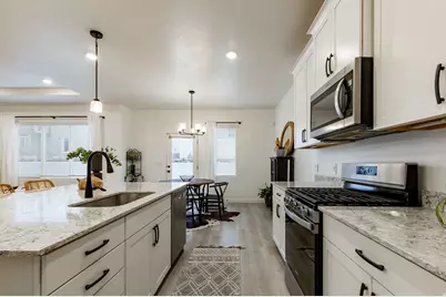 8725 W Beckville Dr, Magna, UT 84044 - Photo 8