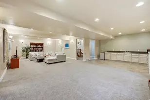 495 E 475 S, Centerville, UT 84014 - Photo 32