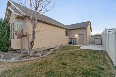 4736 W Kootenai Ct S, Riverton, UT 84096 - Photo 34