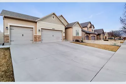 4736 W Kootenai Ct S, Riverton, UT 84096 - Photo 4